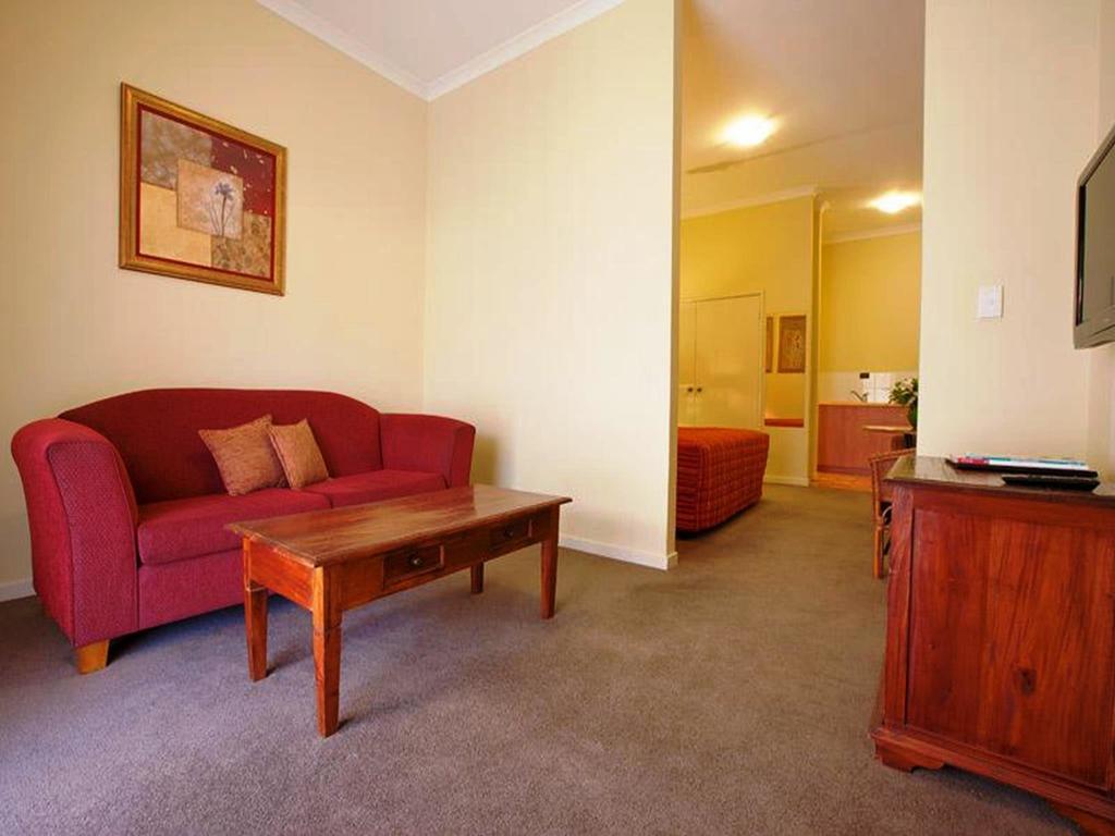 بارك إن باي راديسون جدة طريق المدينة(Park Inn By Radisson Jeddah Madinah Road)