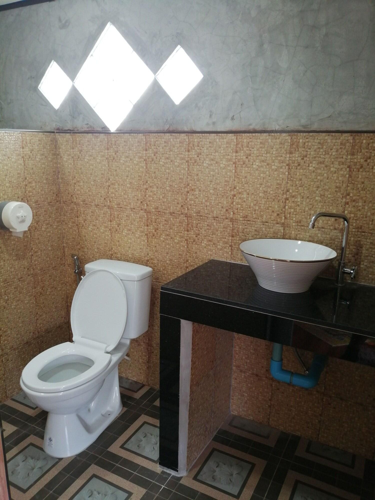 Yotin Guest House 18/19