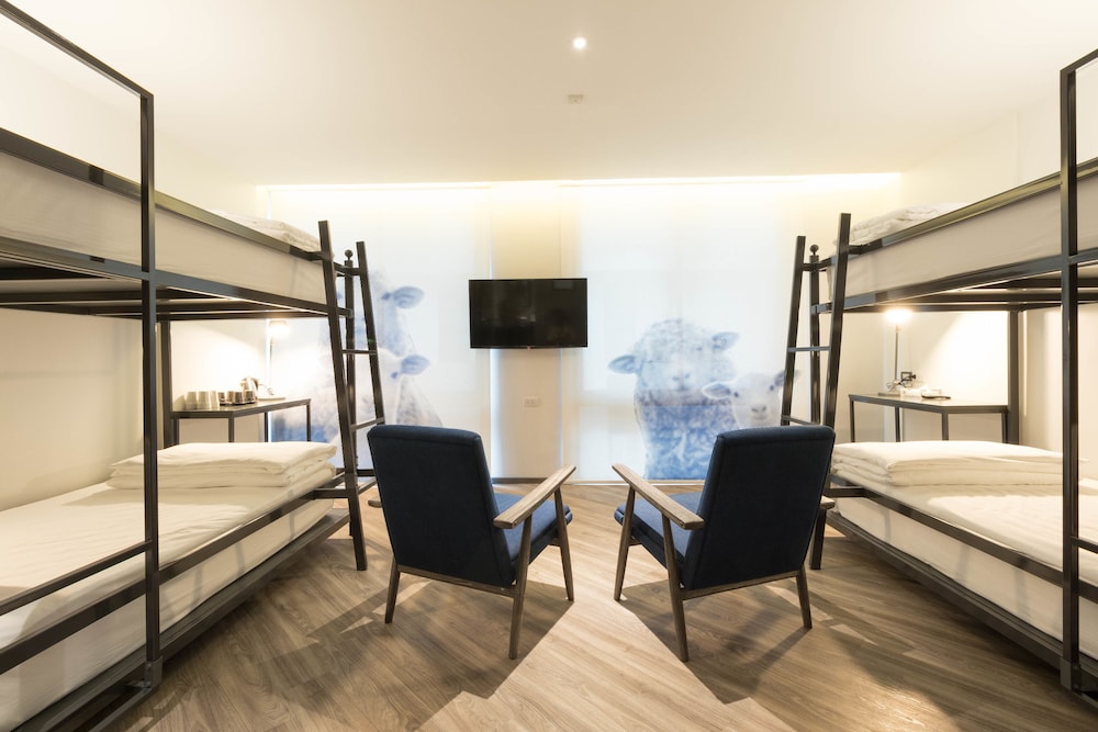 Klub Hotel Bangkok 44/65