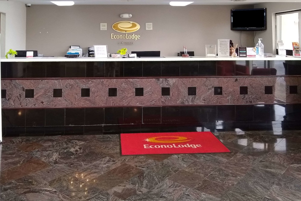 Econo Lodge Inn & Suites West - Energy Corridor 10/43