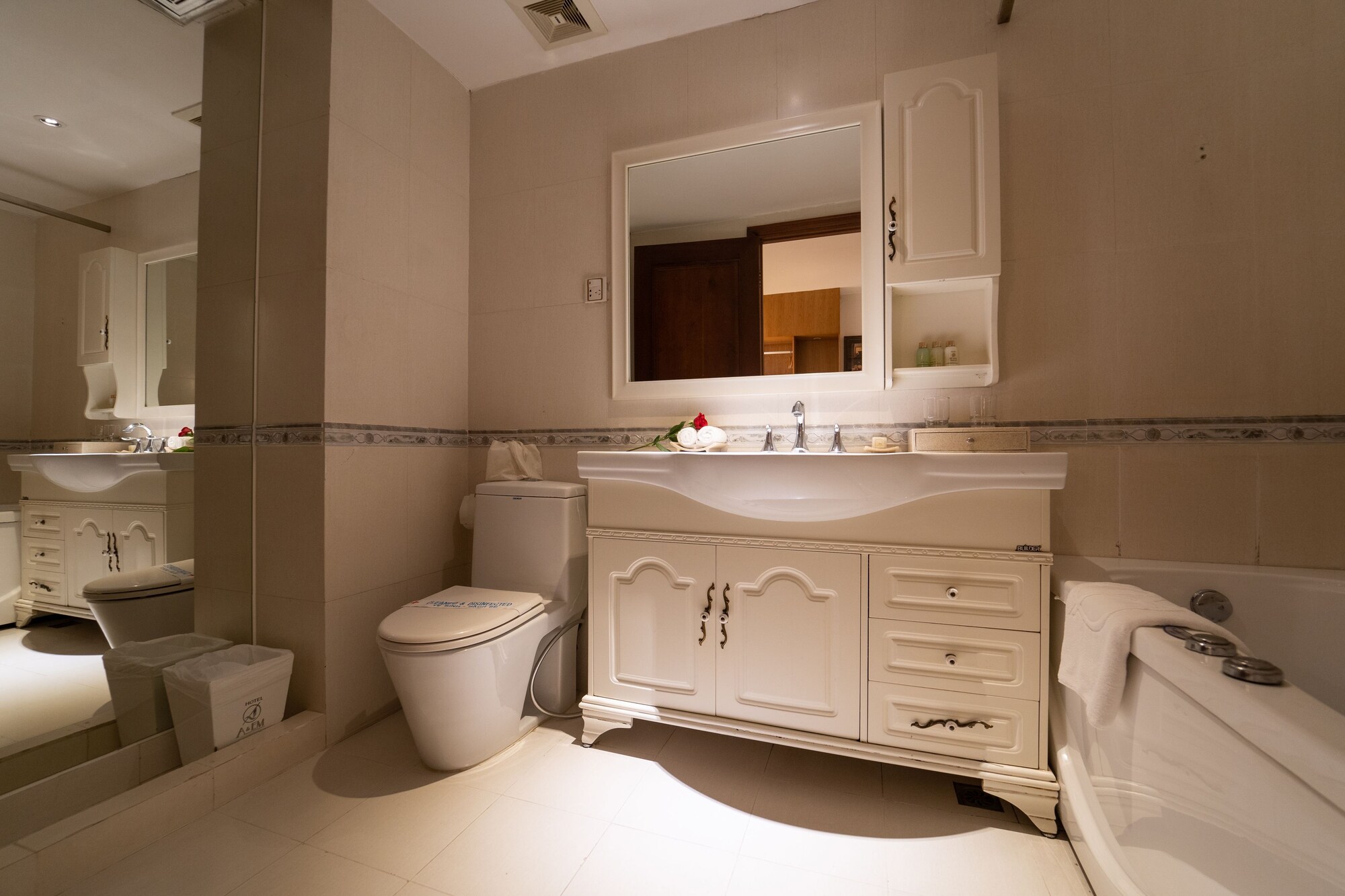 Suite, Twin Beds, City View, A Em Hotel 8a Thai Van Lung 7/7