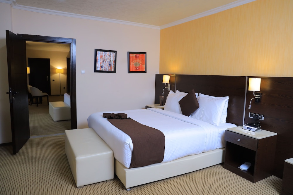 Cassiopeia Hotel 9/50