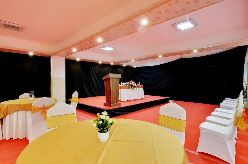 Manpho Bell Hotel & Convention Center 5/50