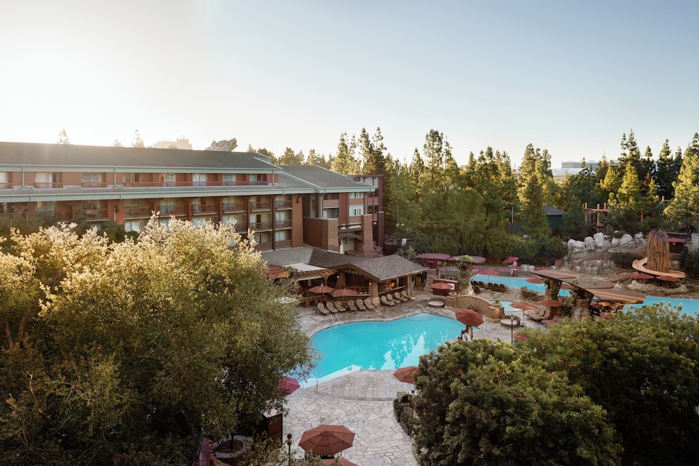 Disney Grand Californian 67/70