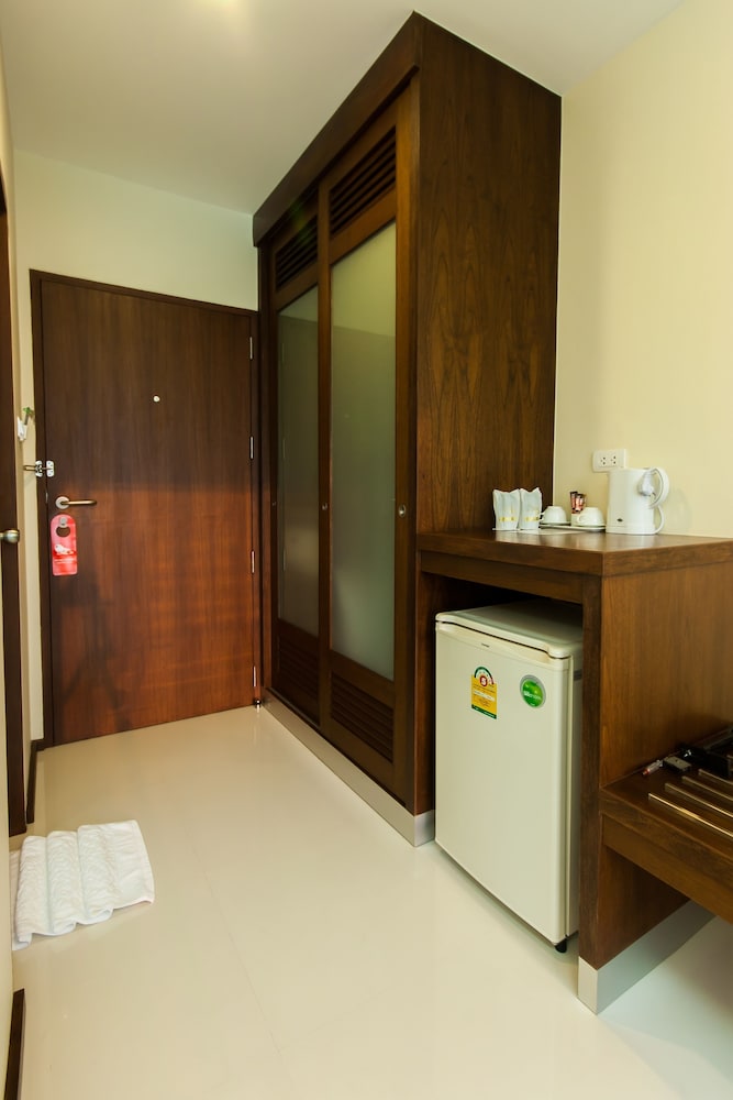 Baan Nilrath Hotel 10/50