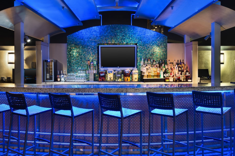 Hotel Indigo San Diego Gaslamp Quarter 60/80