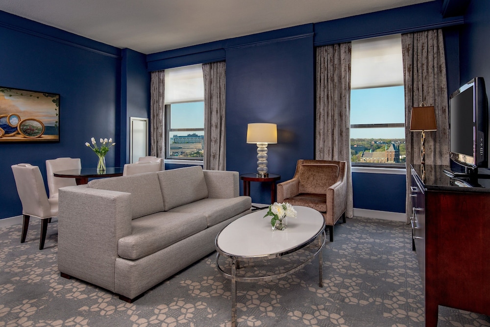 PEORIA MARRIOTT PERE MARQUETTE 30/50