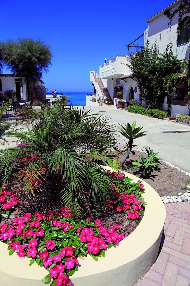 Villaggio Hotel Agrumeto 13/15