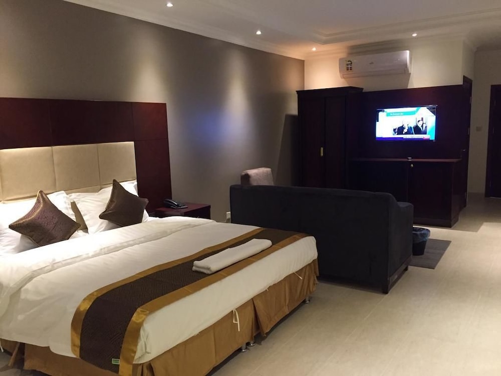 دنر 2(Danar Hotel Apartments 2) 3/19