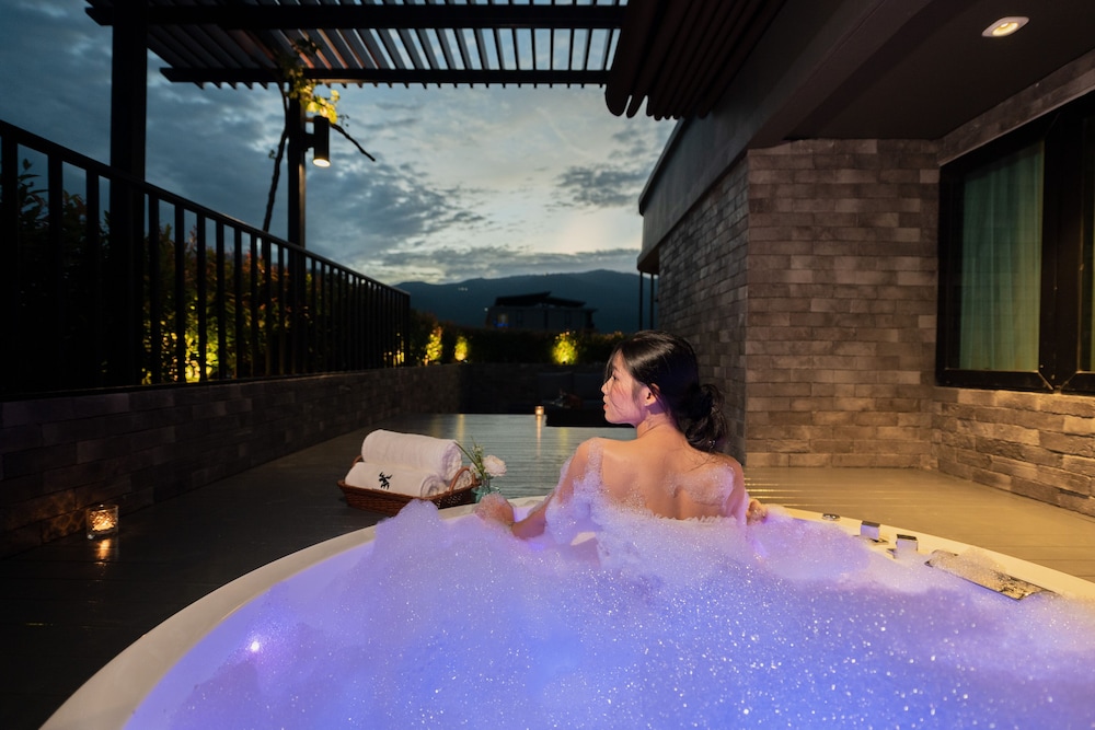 Moose Hotel Nimman 23/48