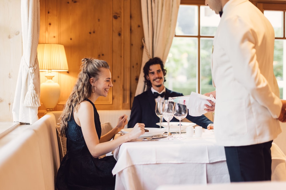 Alpenpalace Luxury Hideaway & Spa Retreat 4/50