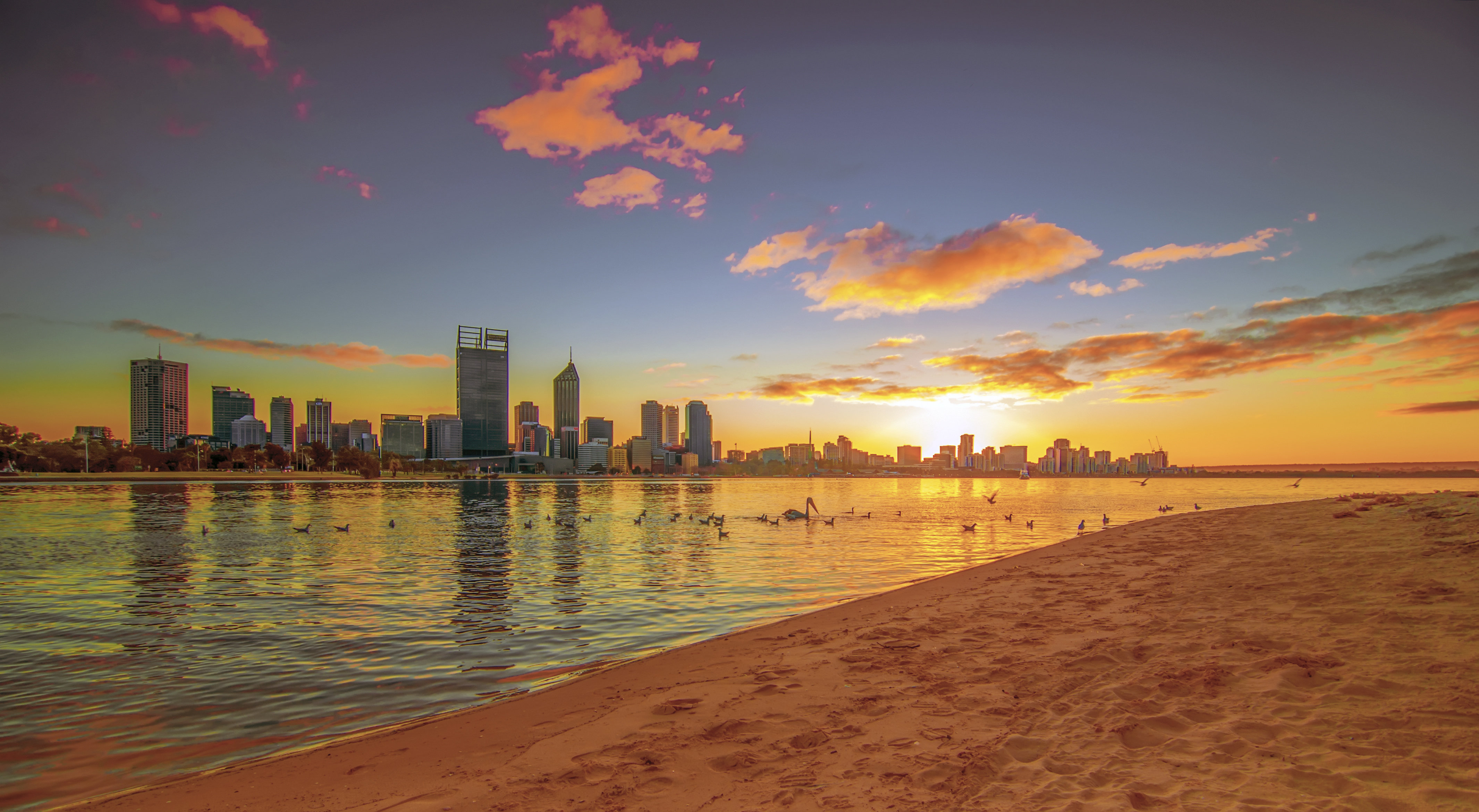 Crowne Plaza Perth 44/50
