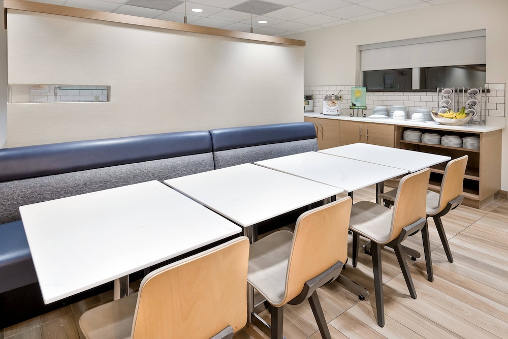 Residence Inn by Marriott Mobile 26/28