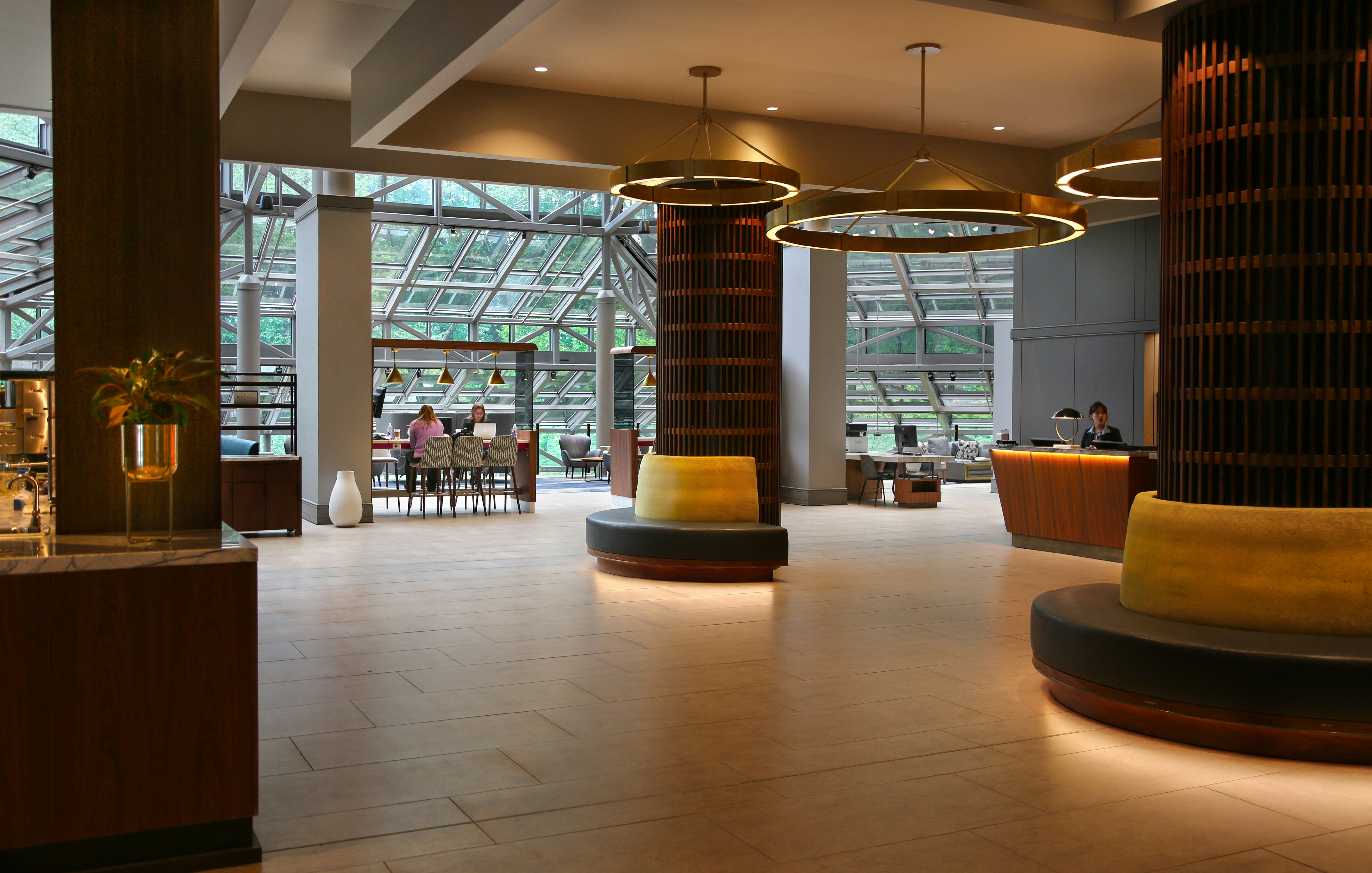 Crowne Plaza Atlanta Perimeter At Ravinia 39/78