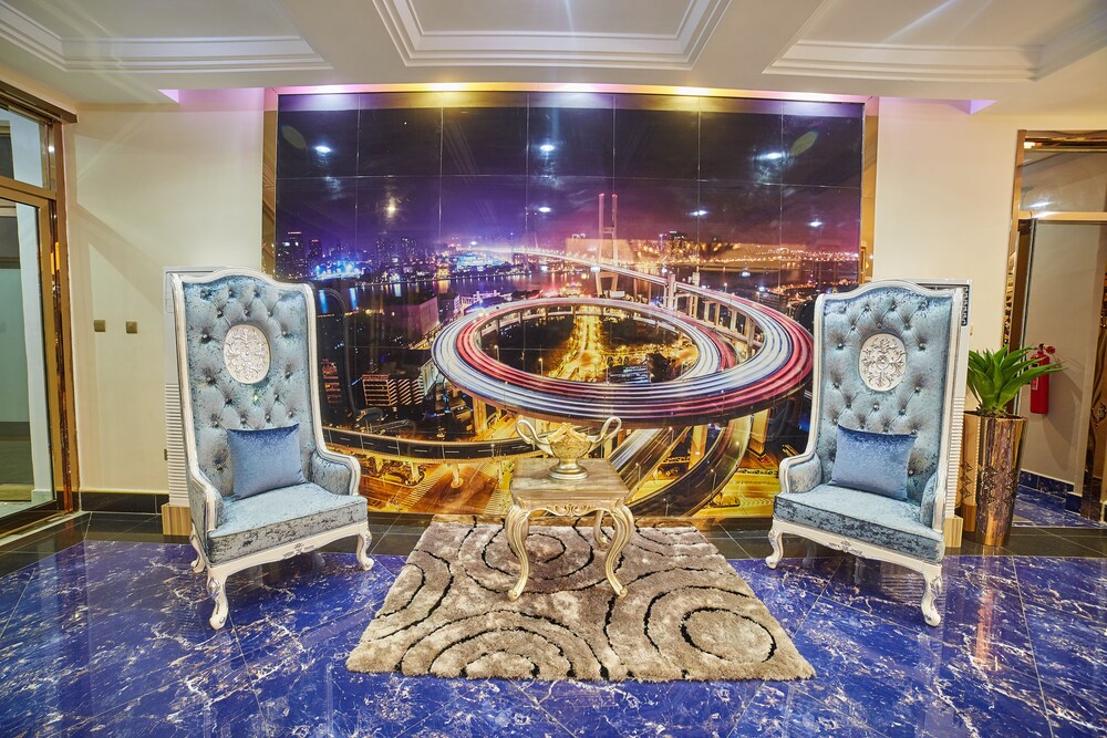 Corinthia Villa Hotel 7/30