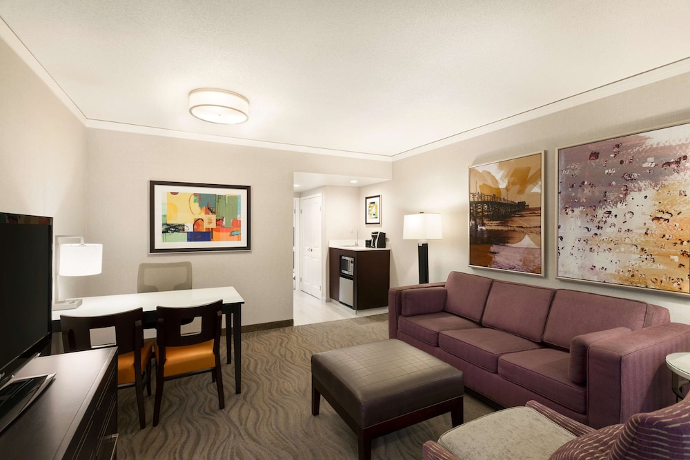 Embassy Suites by Hilton Irvine Orange County Airport 50/81