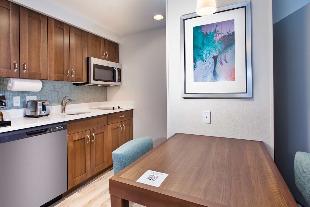 Homewood Suites by Hilton Columbus/Easton, OH 10/41