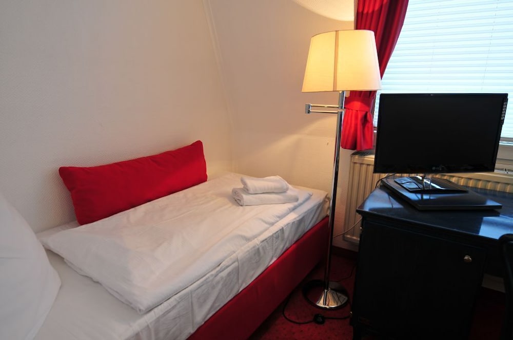 CERANO CITY HOTEL KOLN AM DOM 13/38