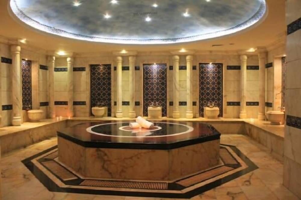 Thousand Nights Hotel Amman 30/44