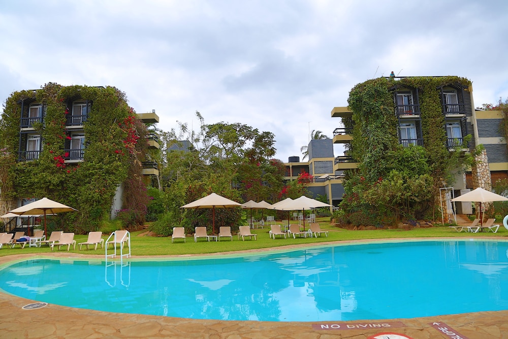 Taita Hills Safari Resort And Spa 59/63