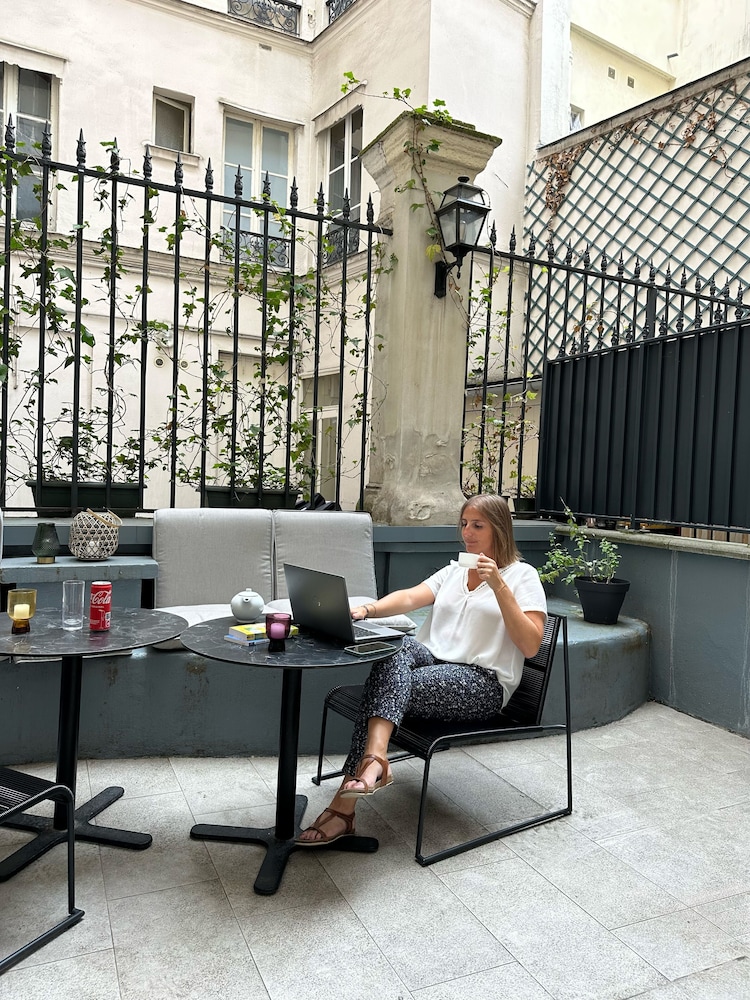Timhotel Invalides Eiffel 47/68