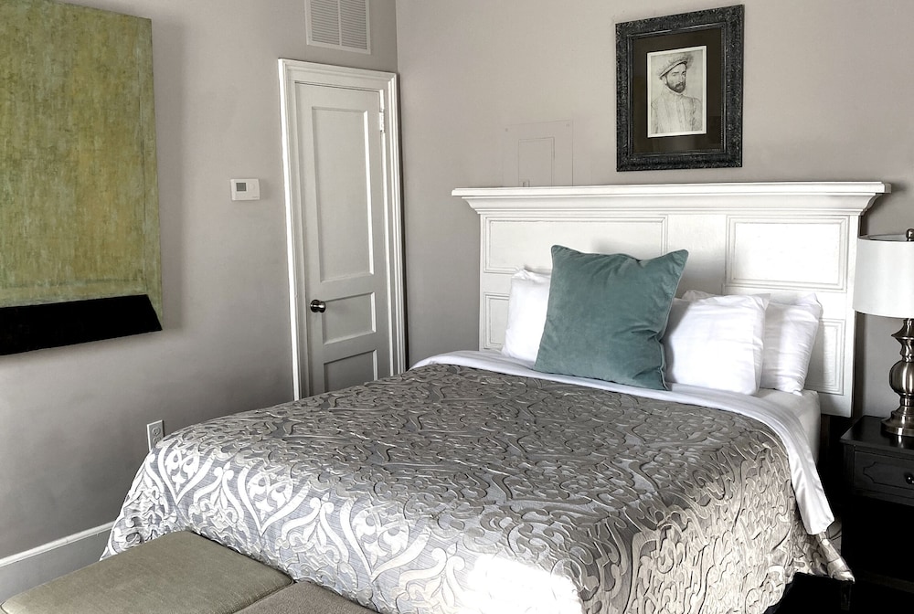 Meranda, Suite, Queen Bed