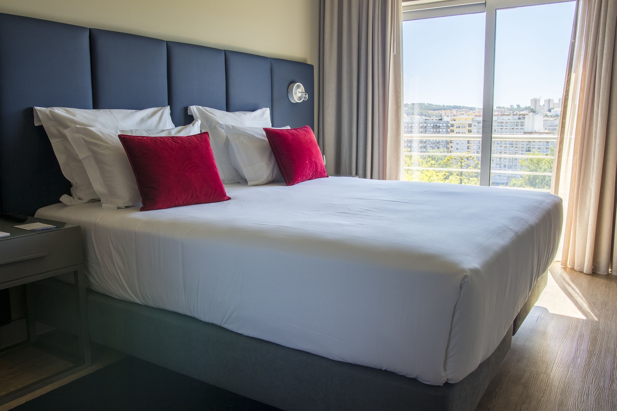 غرفة بريميوم بسرير مزدوج، Melia Setubal 3/6