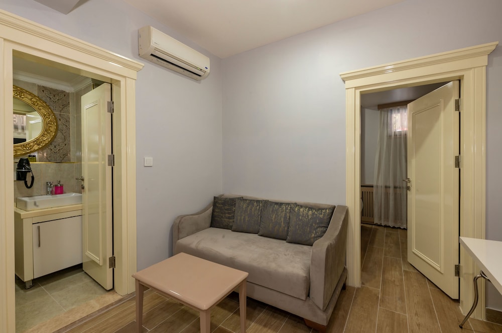 Taksim Peri Suite 27/50