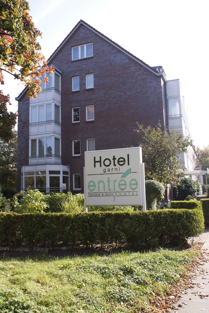 ENTREE HOTEL GROSS BORSTEL 2/50