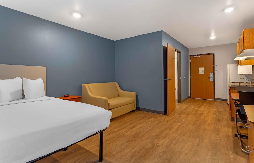 Extended Stay America - Select Suites Fort Myers - Northeast 9/39