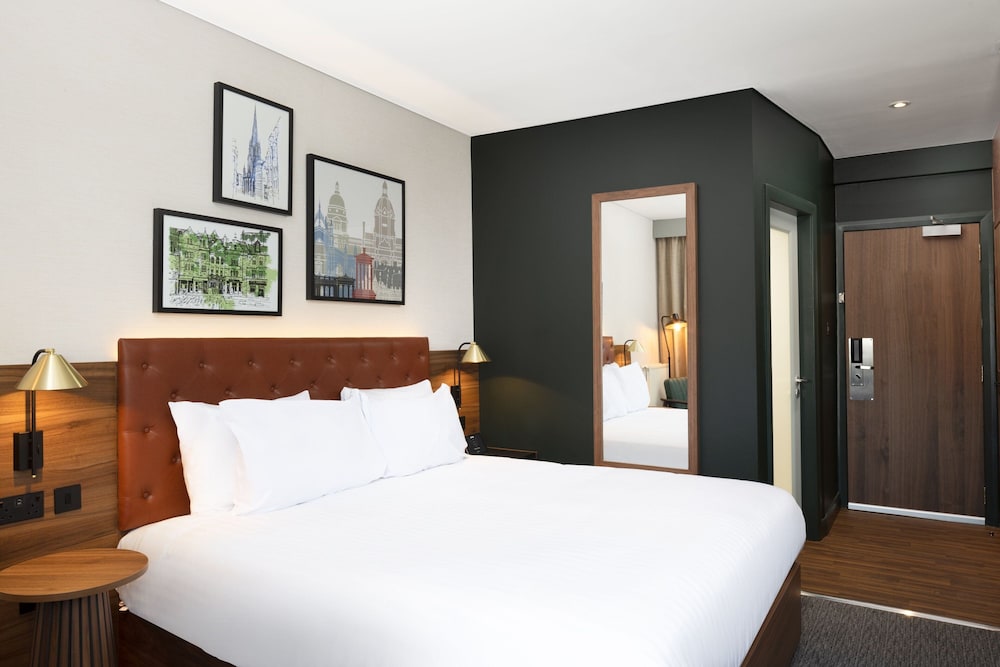 Four Points by Sheraton Edinburgh 15/56