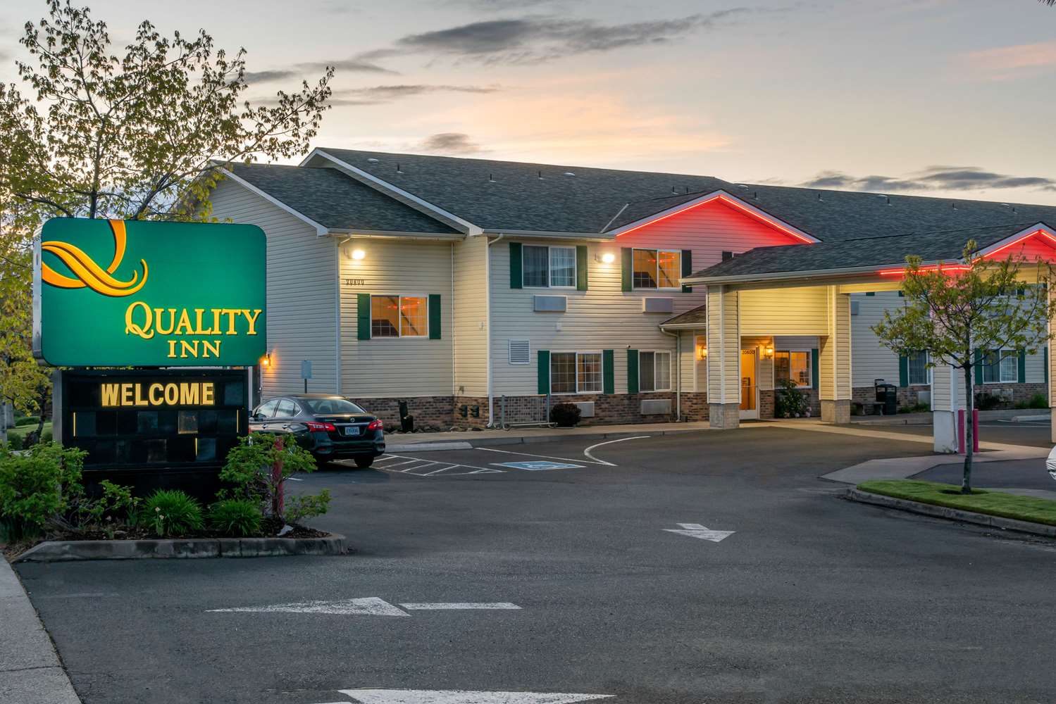 Quality Inn Bend North, OR 1/14