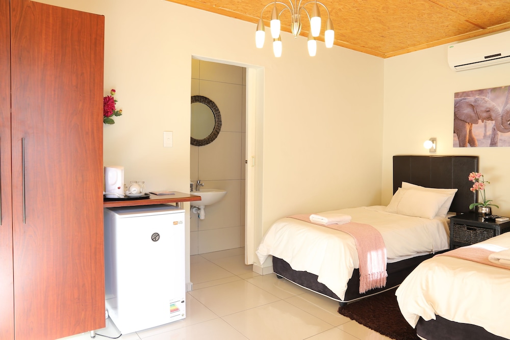 Tillas Guesthouse 9/35