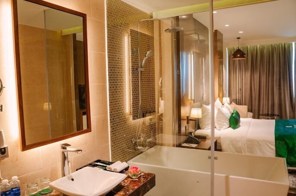 Dic Star Hotels Resorts Vinh Phuc 43/43