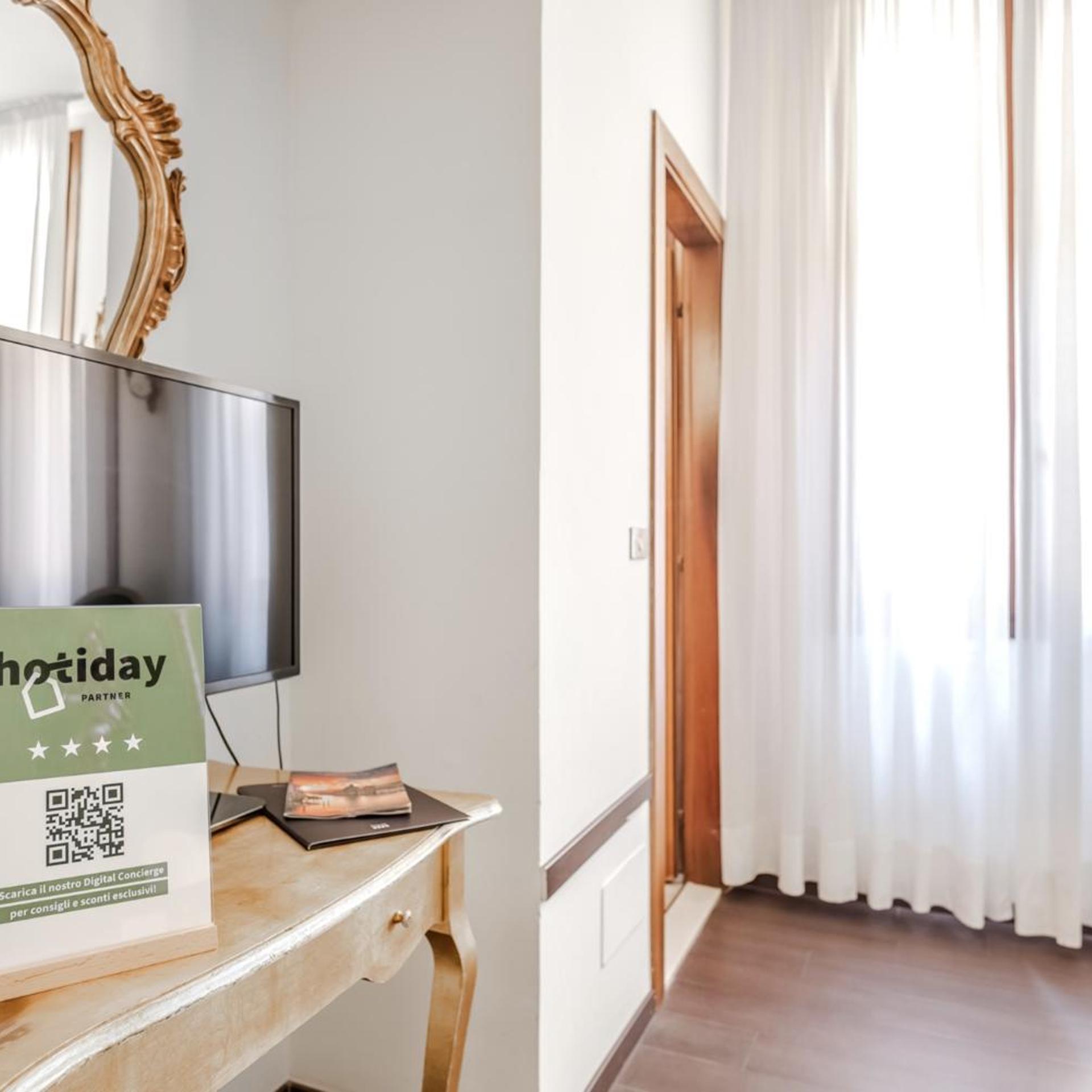HOTIDAY Room Collection - Venezia Santa Lucia 46/50