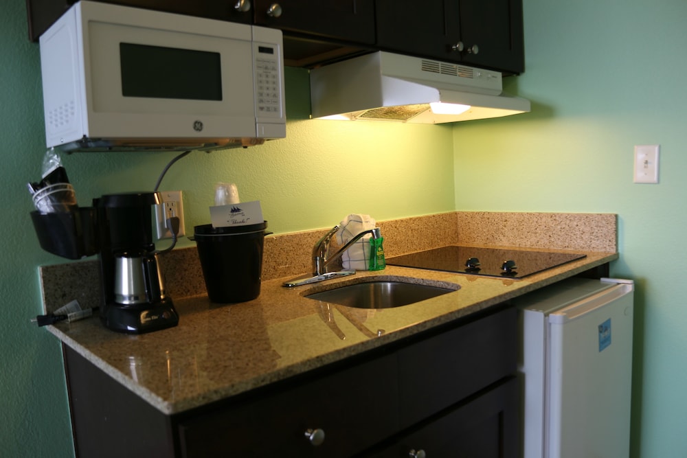 Schooner Inn 34/39