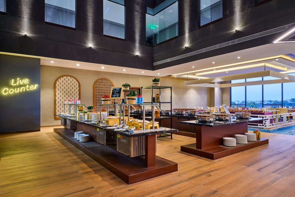 Essentia Luxury Hotel Indore 61/68