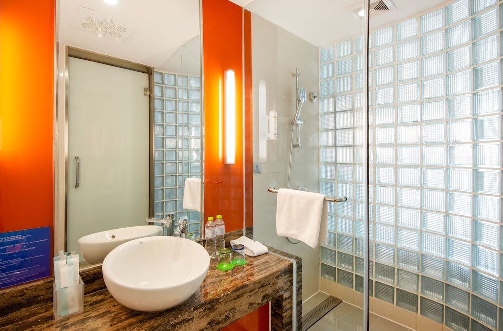 HOLIDAY INN EXPRESS DUJIANGYAN ANCIENT CITY 29/29