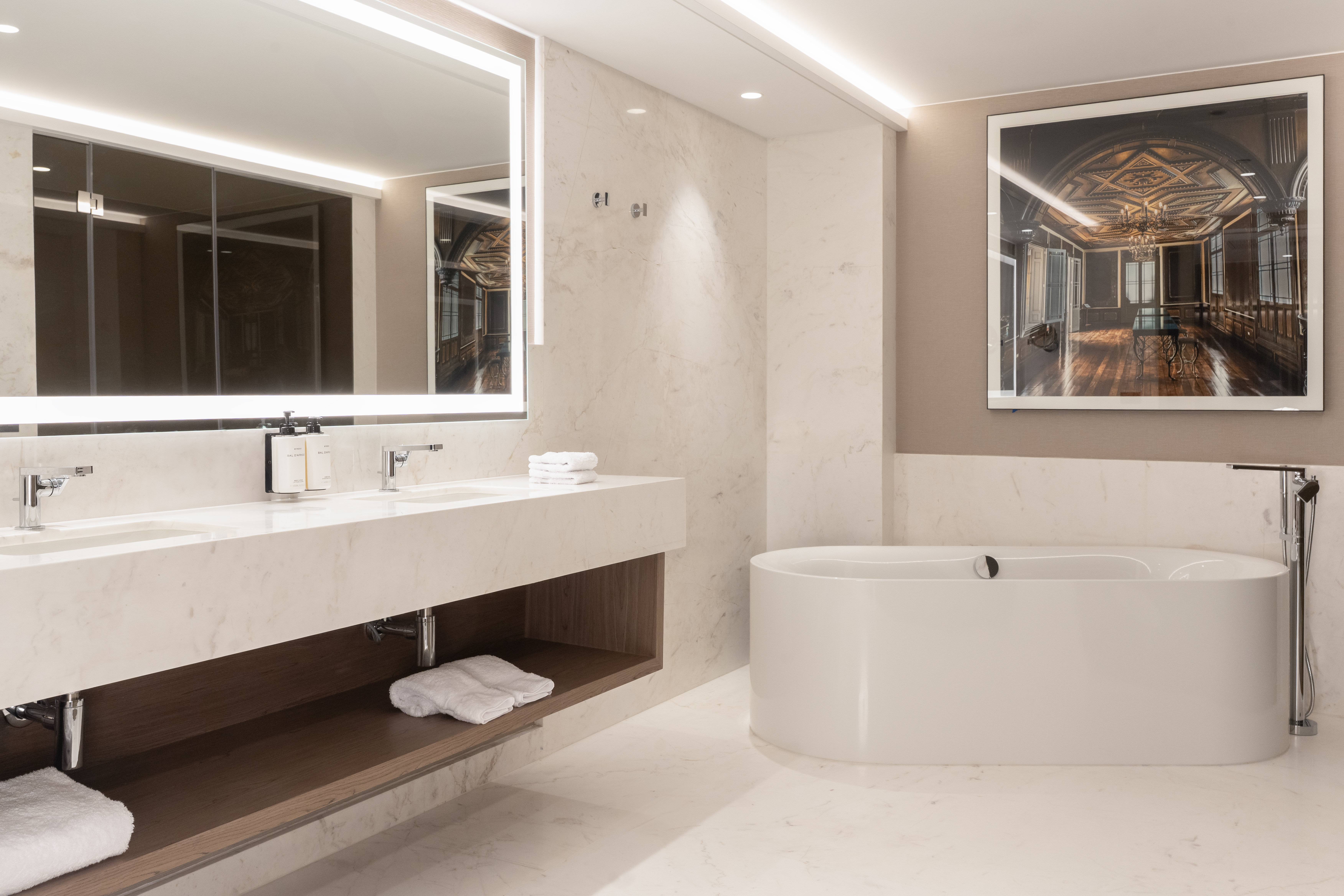 جناح جونيور بسرير كينج بإطلالة على البحر بمنطقة جلوس، InterContinental Hotels REAL LIMA MIRAFLORES 9/10