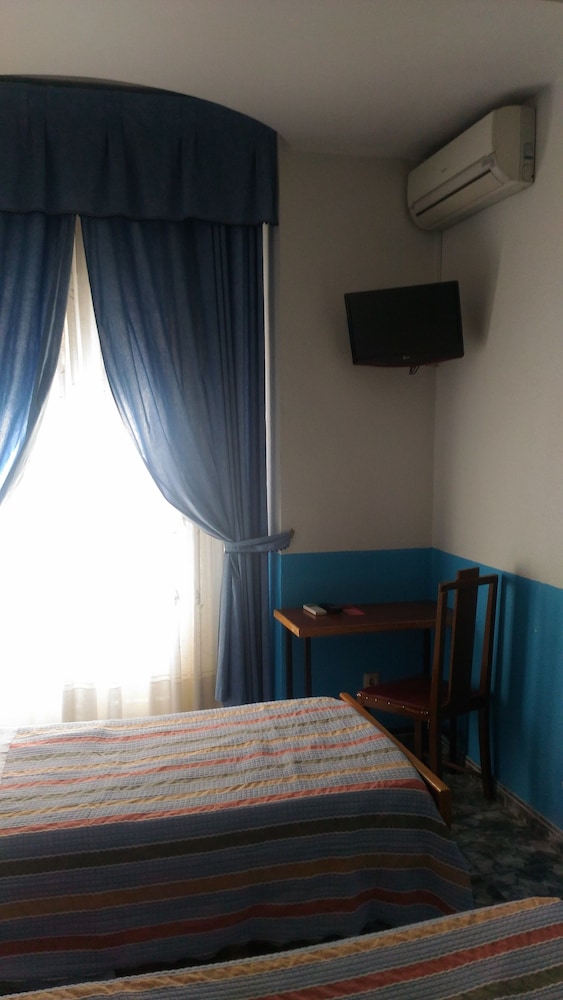Hostal Palacios Fuencarral 21/67