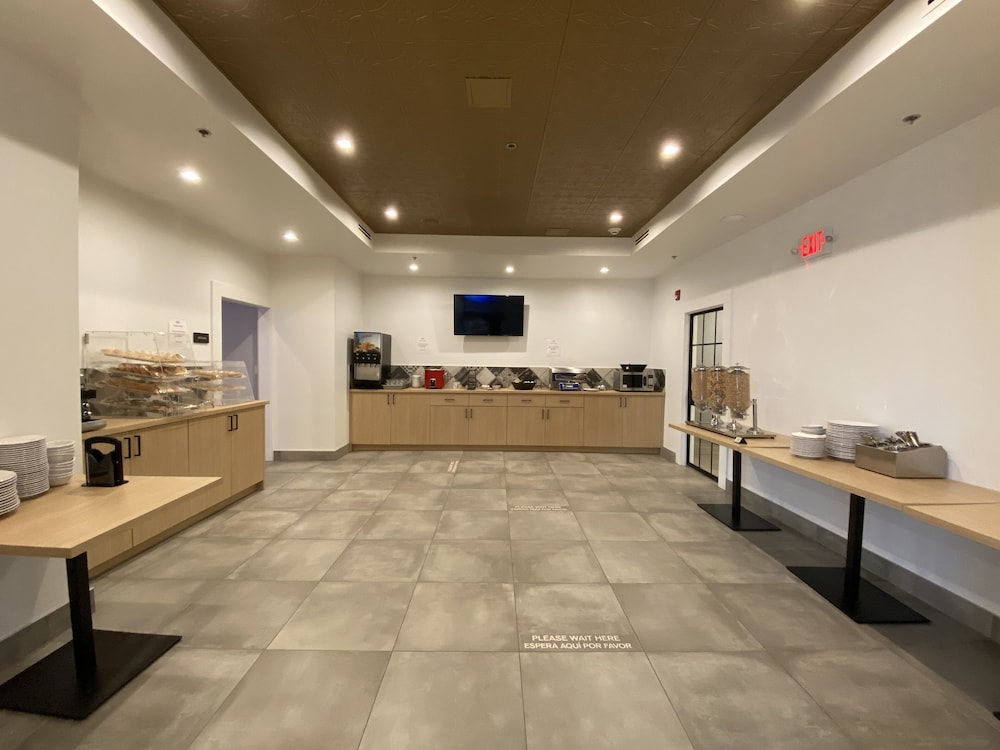 Lake Placid Inn Boutique Hotel 5/50