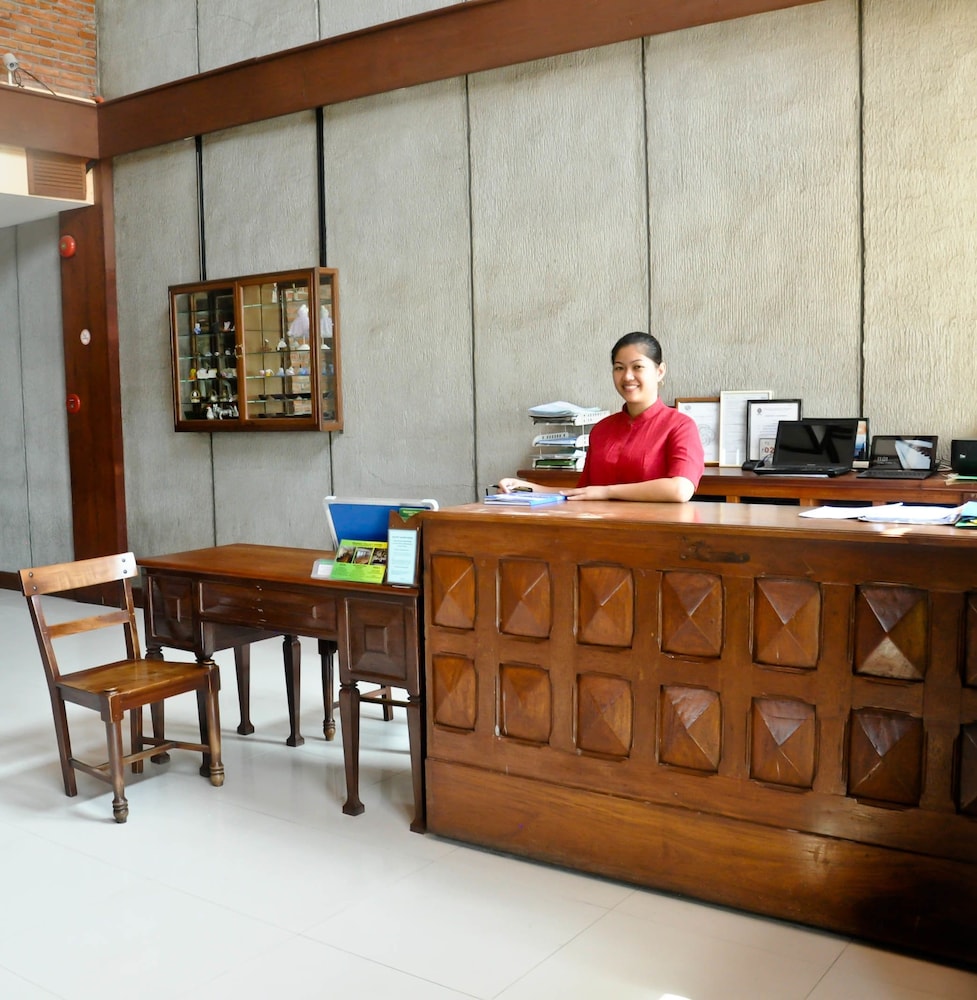 Mango Valley Hotel 1 7/67