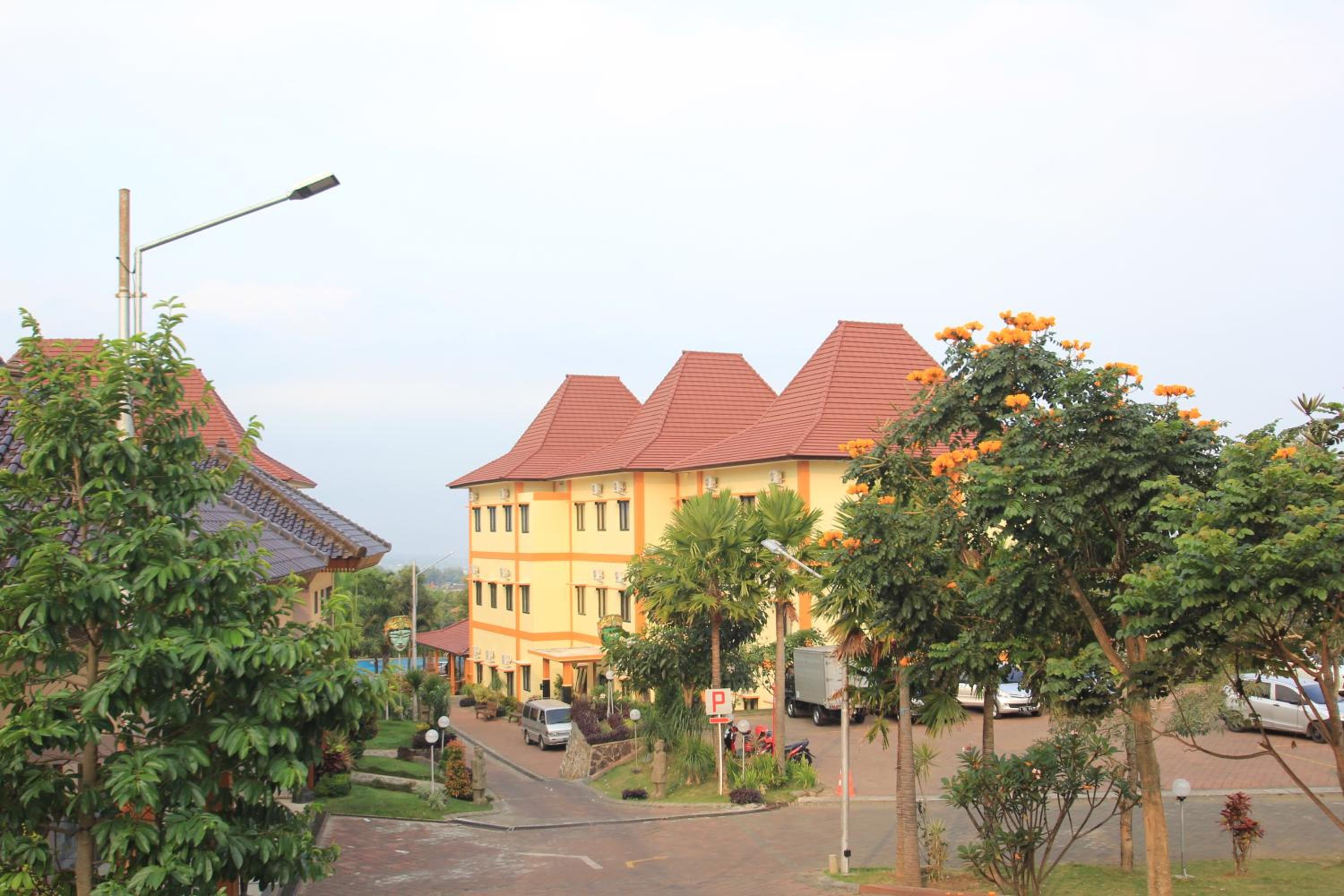 Ciptaningati Batu 3/41