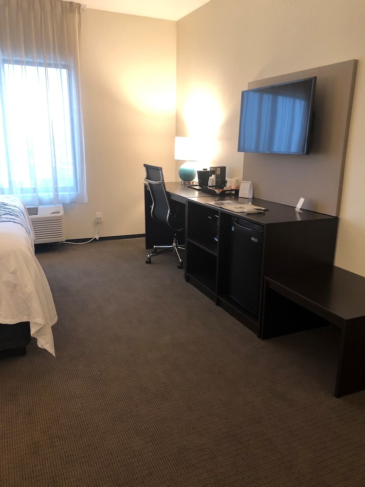 Sleep Inn and Suites Fort Worth Fossil Creek 23/44