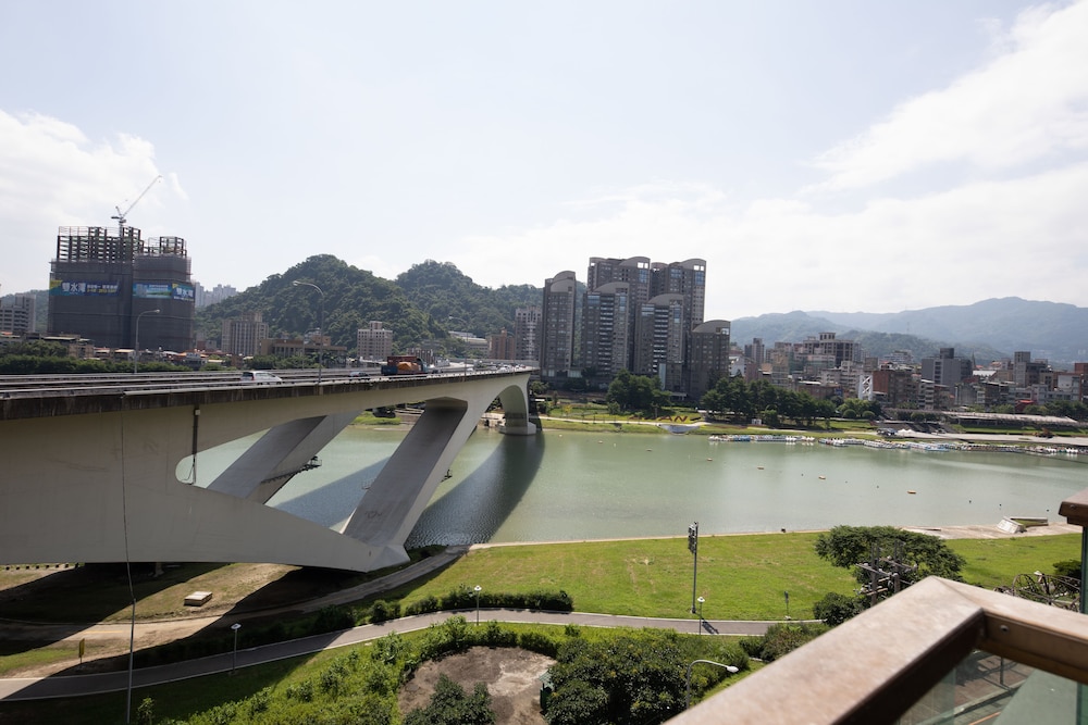 Bitan Hotel 56/61