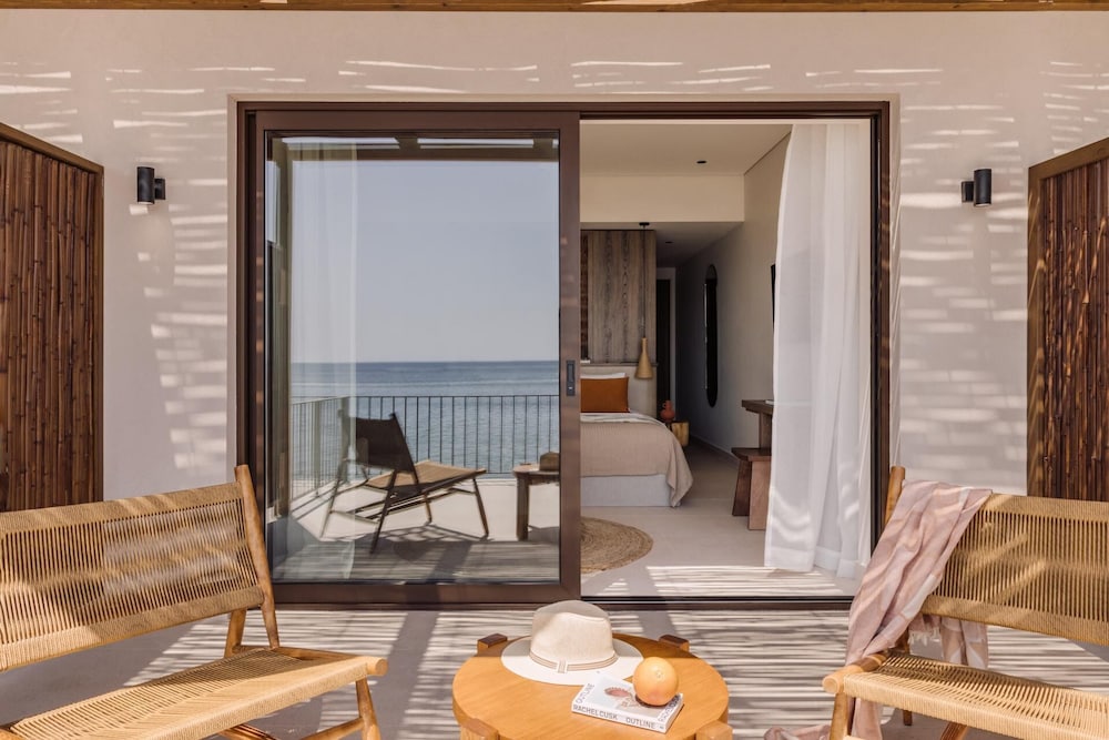 Cabo - Adults Only 63/75