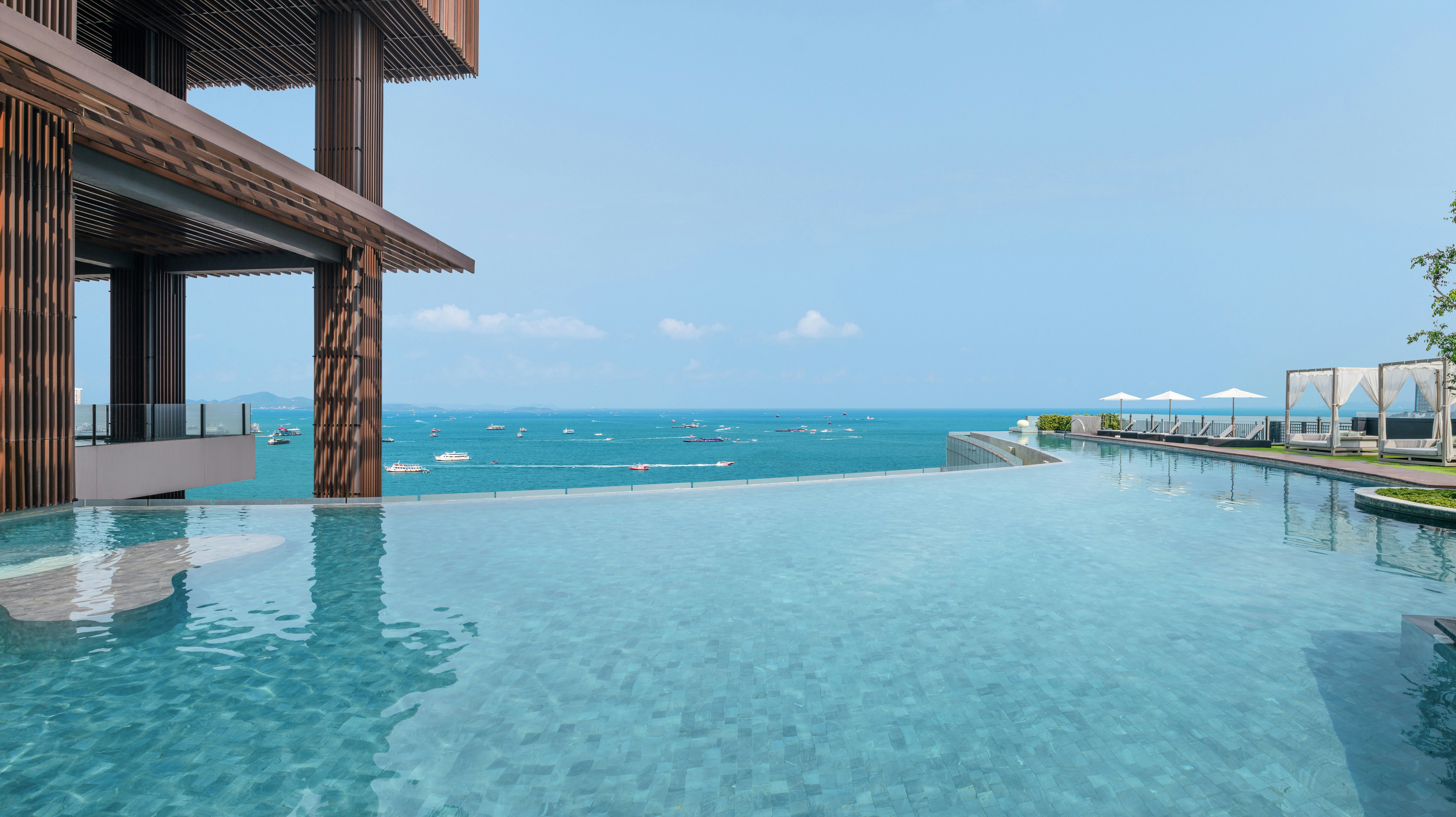 Hilton Pattaya 73/80