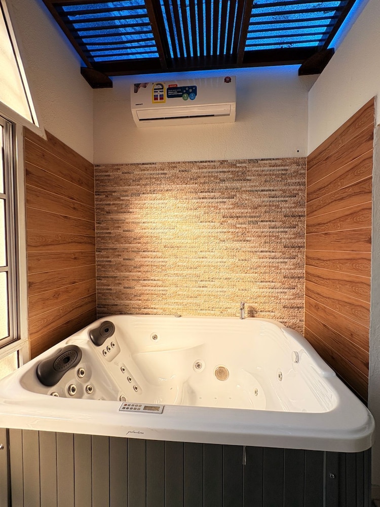 A'sinamar Hotel Apartment 50/50