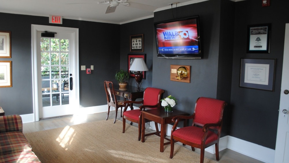 Merry Acres Inn 27/50