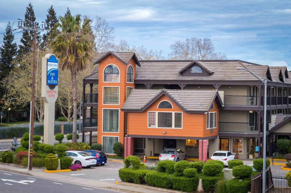 Executive Inn And Suites Sacramento 1/43